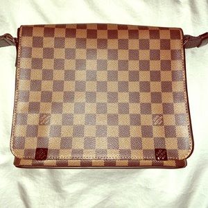 Louis Vuitton District PM Damier Ebene